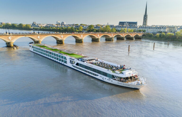 En reise gjennom Bordeaux: Elvecruise med Scenic Diamond